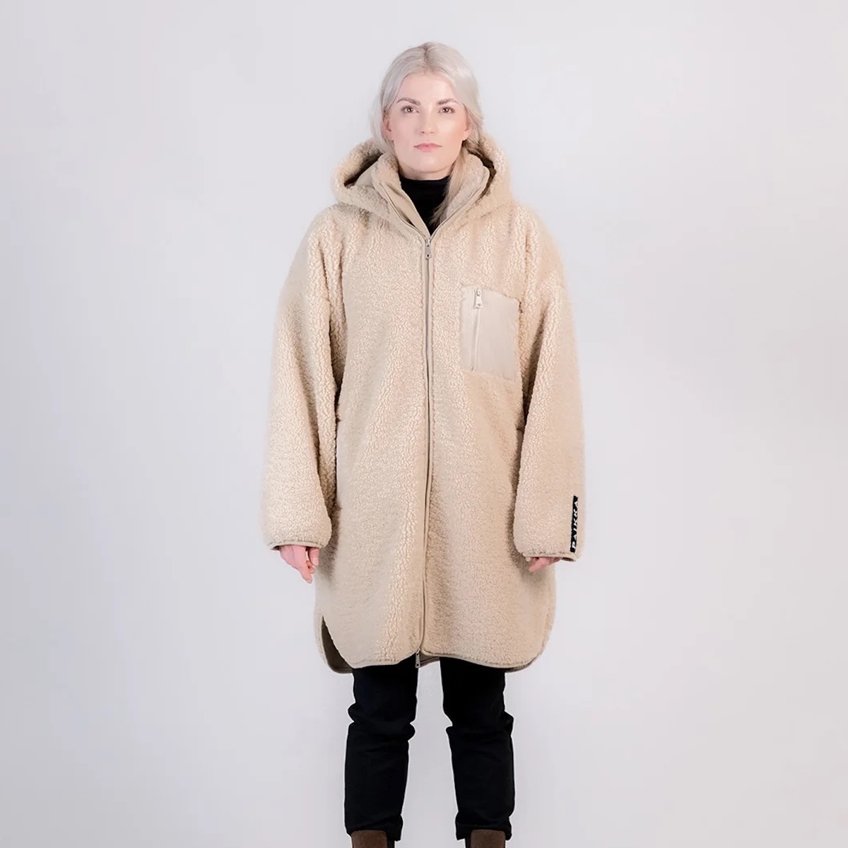 Sherpa Jacke SUMU Taupe_Quadrat